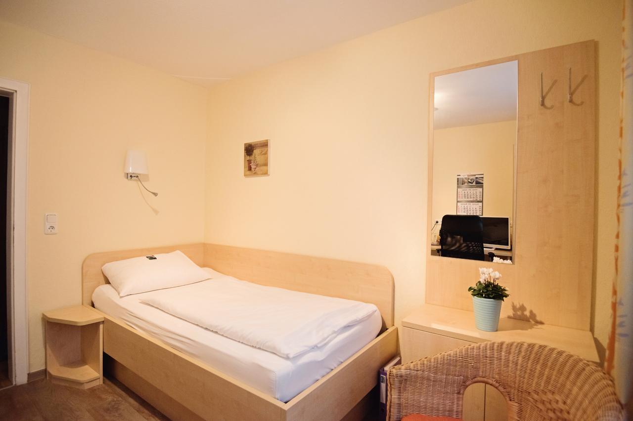 Hotel-Pension Am Boehmepark Soltau Εξωτερικό φωτογραφία