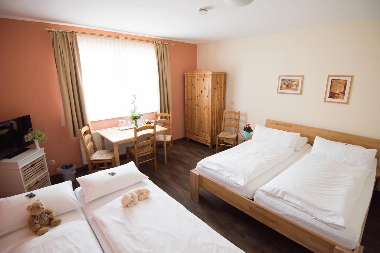 Hotel-Pension Am Boehmepark Soltau Εξωτερικό φωτογραφία