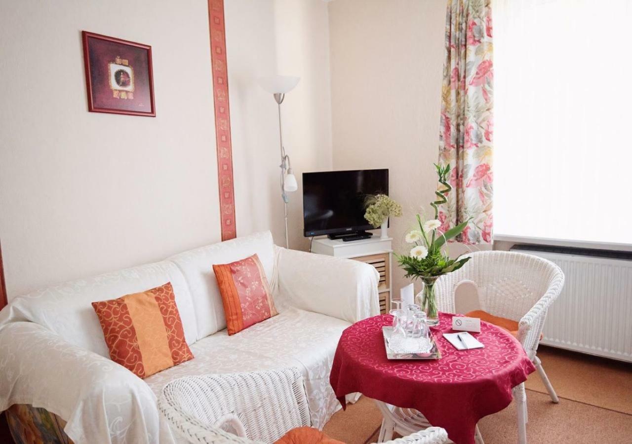 Hotel-Pension Am Boehmepark Soltau Εξωτερικό φωτογραφία