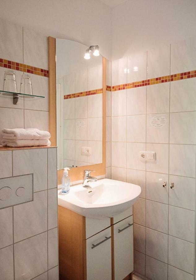 Hotel-Pension Am Boehmepark Soltau Εξωτερικό φωτογραφία