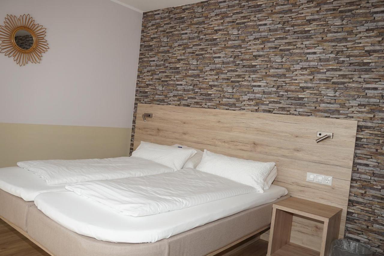Hotel-Pension Am Boehmepark Soltau Εξωτερικό φωτογραφία